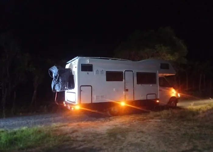 Camping Zona El Amanecer *